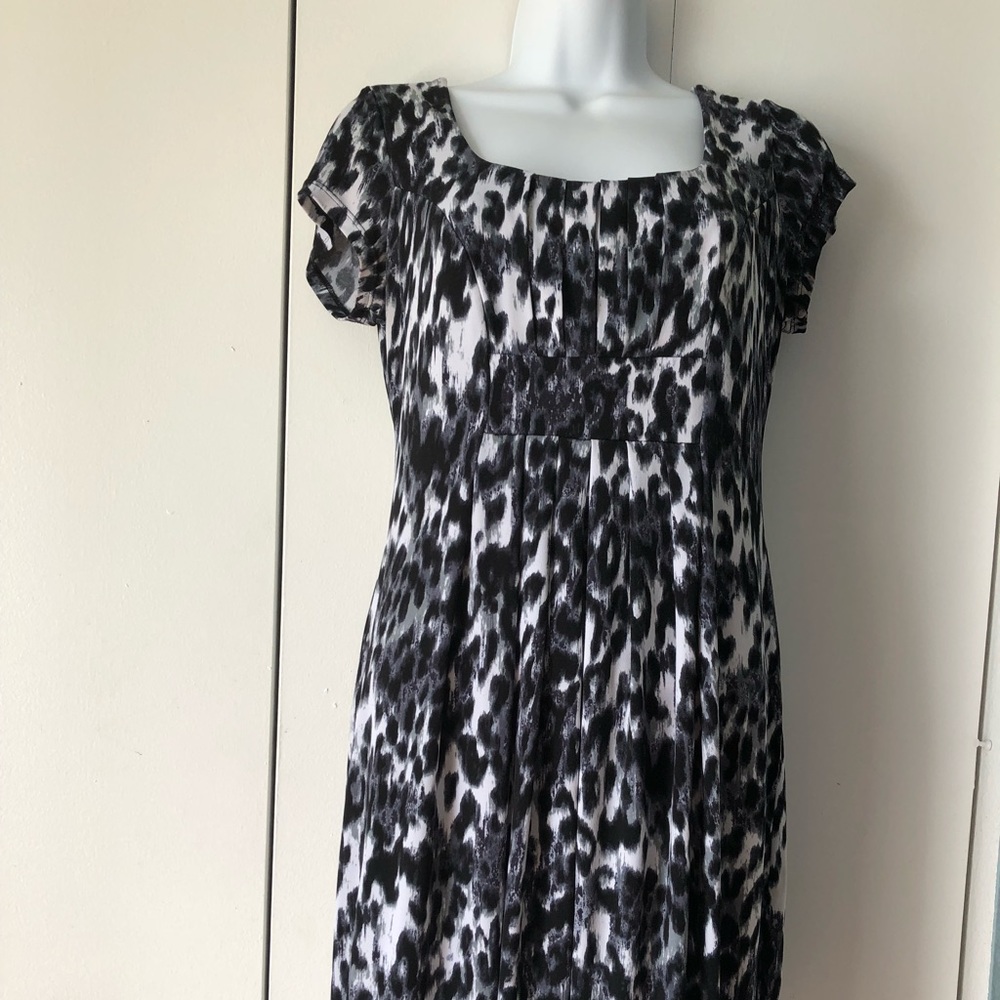 Black and white printed dress